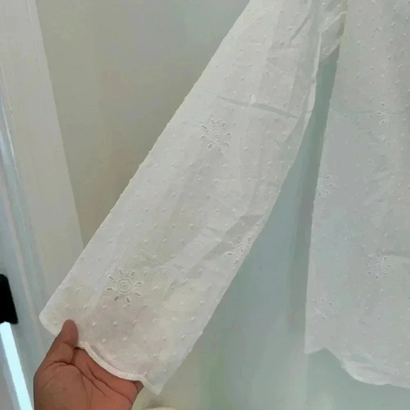 Matilda Jane Womens Size M Eyelet Floral Blouse Cherry Print Popover - Picture 4 of 10